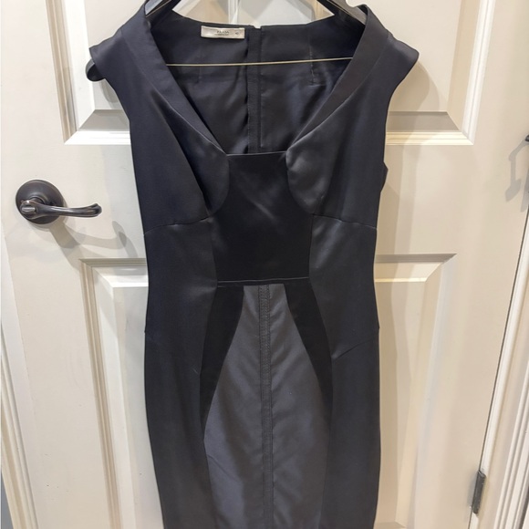 Prada Black Sheath Dress V-Neck Cap Sleeve Midi - Picture 1 of 4